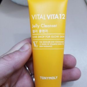TONYMOLY Vital Vita 12 jelly cleanser